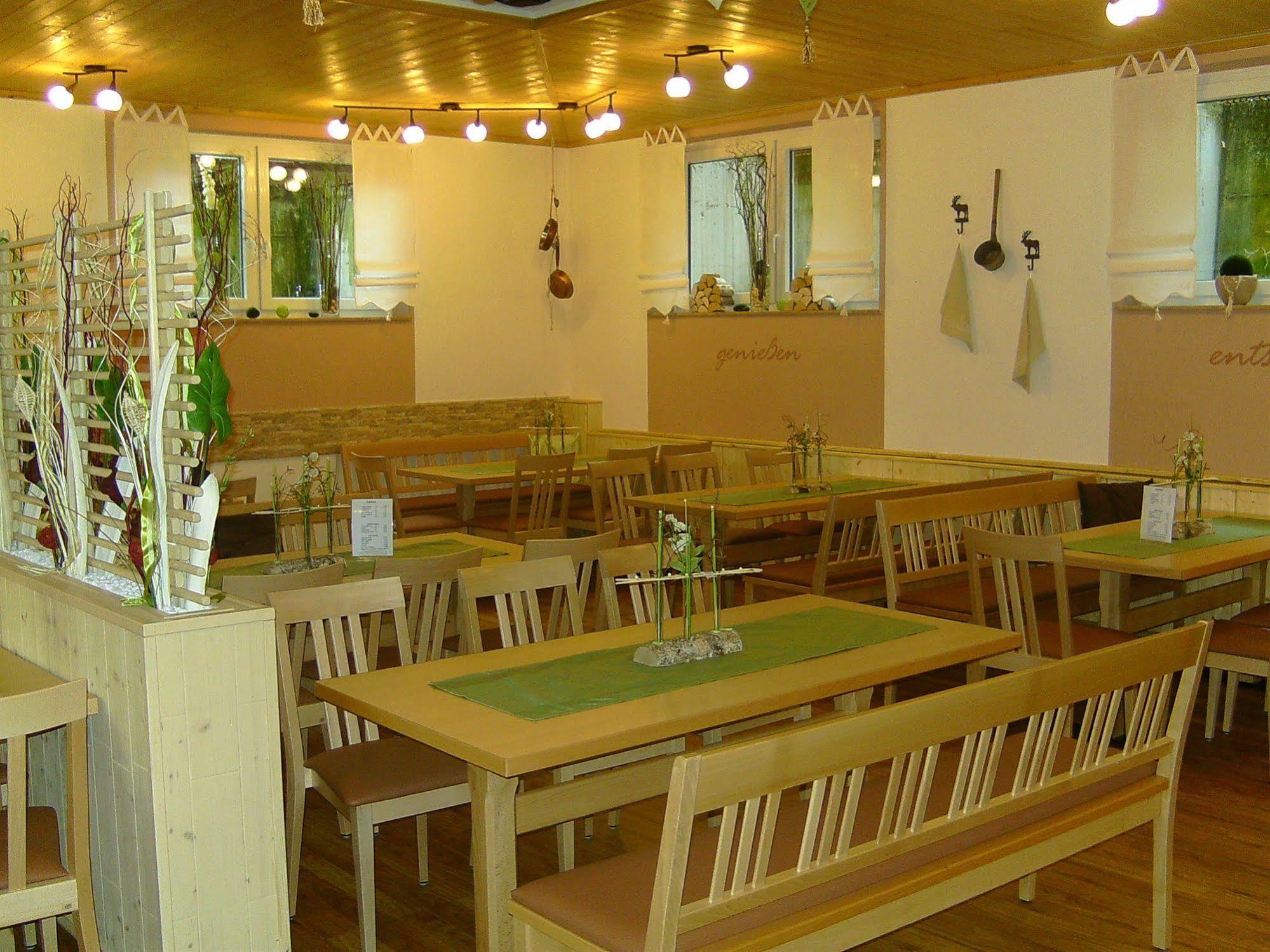 Hotel Wilder Mann Feuchtwangen Exterior foto